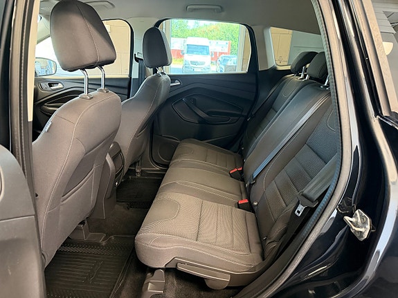 Ford Kuga 9 of 13