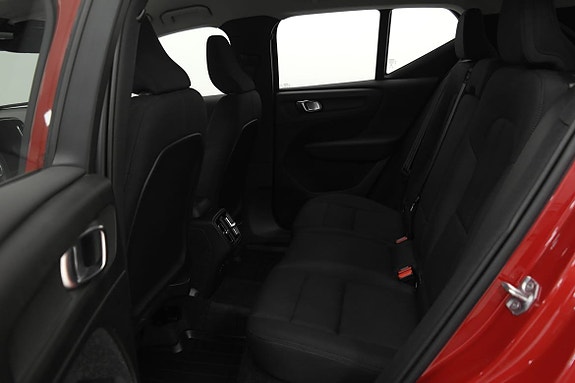 Volvo XC40 14 of 20