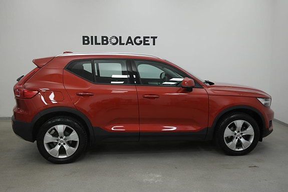 Volvo XC40 4 of 5