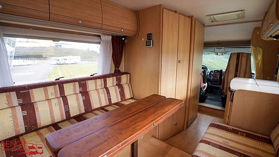 Dethleffs Globebus 3 | Stor sittgrupp | Under 6 meter 6 of 21