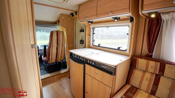 Dethleffs Globebus 3 | Stor sittgrupp | Under 6 meter 9 of 21