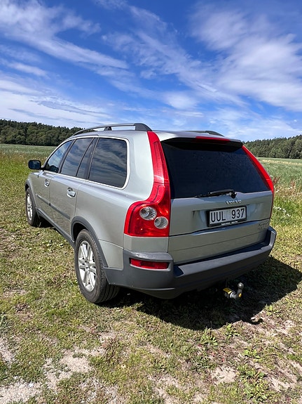 Volvo XC90 4 of 5