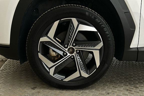 Hyundai Tucson 12 of 22