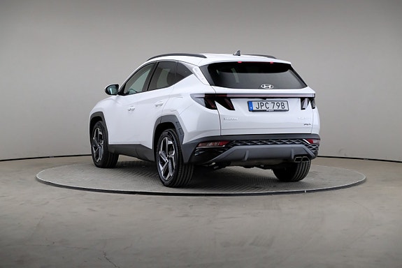 Hyundai Tucson 2 of 5