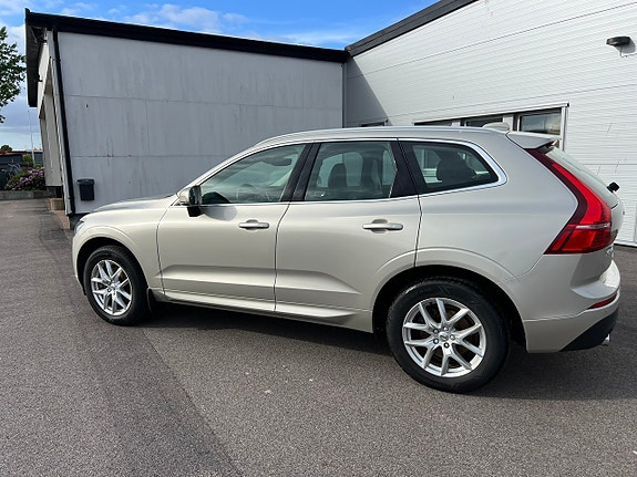 Volvo XC60 4 of 5