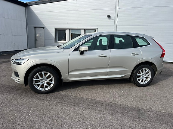 Volvo XC60 3 of 5