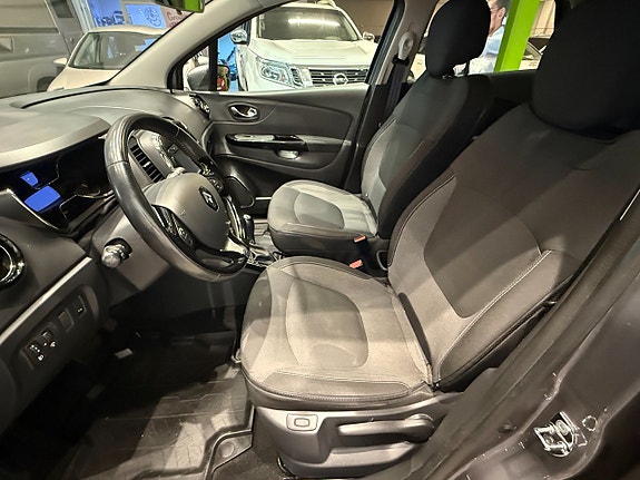 Renault Captur 8 of 12