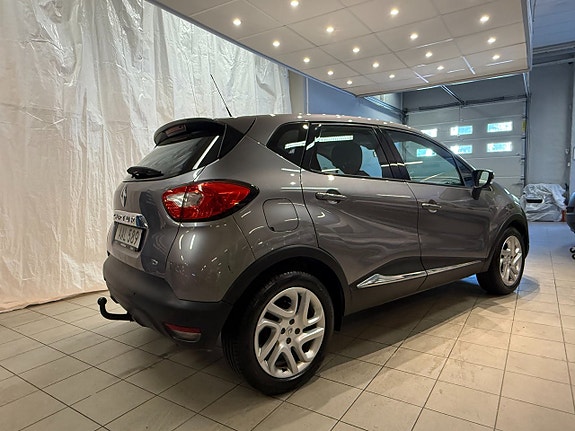 Renault Captur 5 of 12