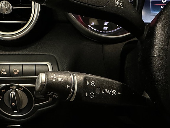 Mercedes-Benz GLC220 d 16 of 21