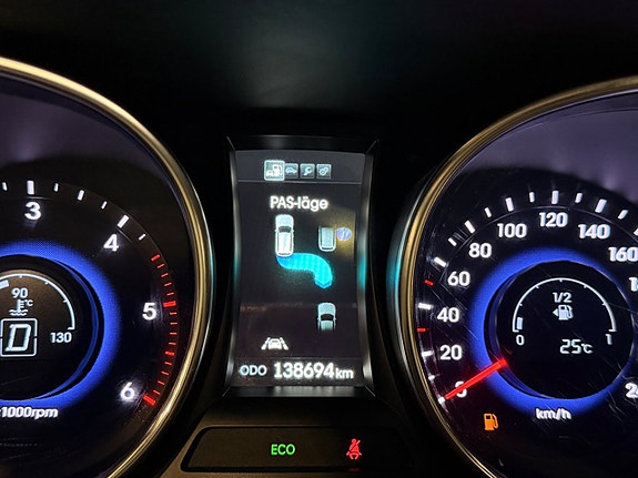 Hyundai Santa Fe 27 of 30