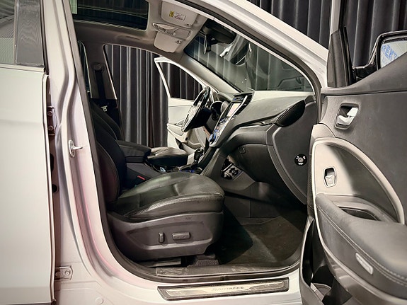 Hyundai Santa Fe 7 of 30