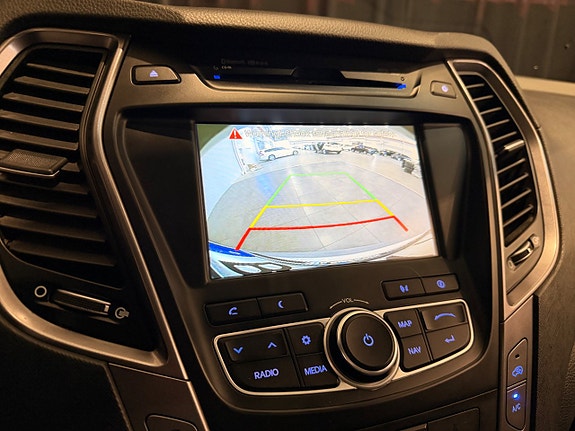 Hyundai Santa Fe 26 of 30