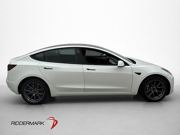 Tesla Model 3 6 of 30