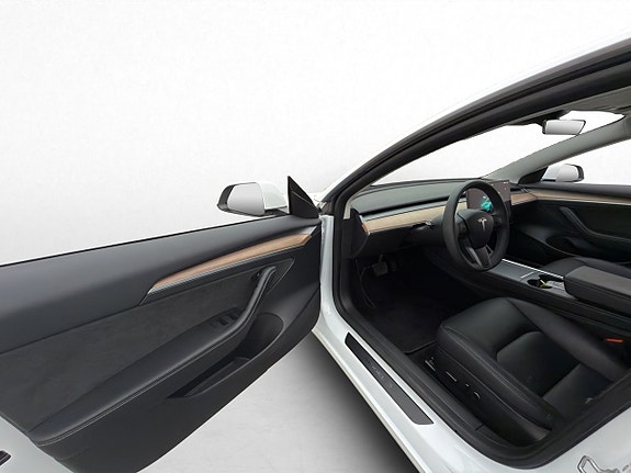 Tesla Model 3 22 of 30