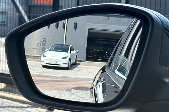Peugeot 208 28 of 30