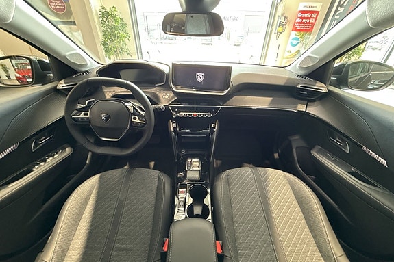 Peugeot 208 11 of 30