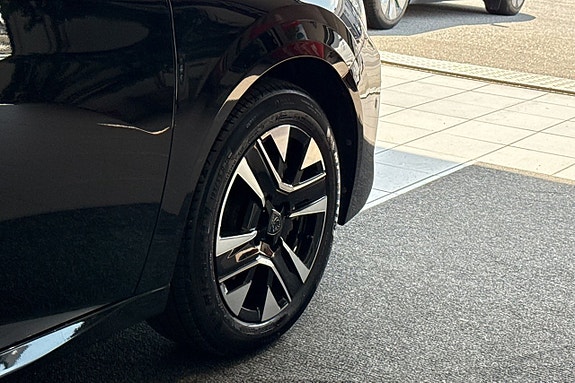 Peugeot 208 8 of 30