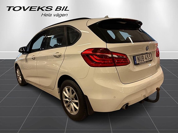 BMW 218d 5 of 5