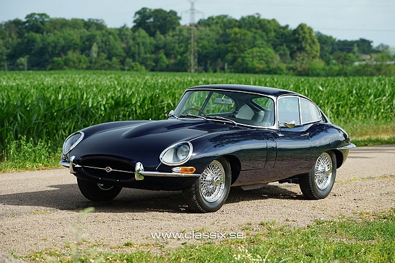 Jaguar E-TYPE 4 of 5