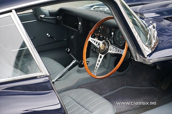 Jaguar E-TYPE 27 of 30