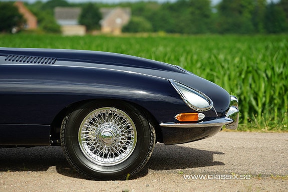 Jaguar E-TYPE 10 of 30