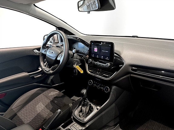 Ford Fiesta 11 of 15