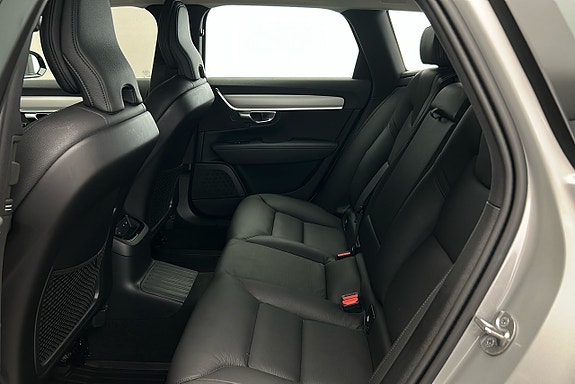 Volvo V90 13 of 30