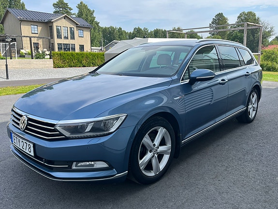 Volkswagen Passat 7 of 15