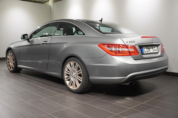 Mercedes-Benz E200 2 of 2