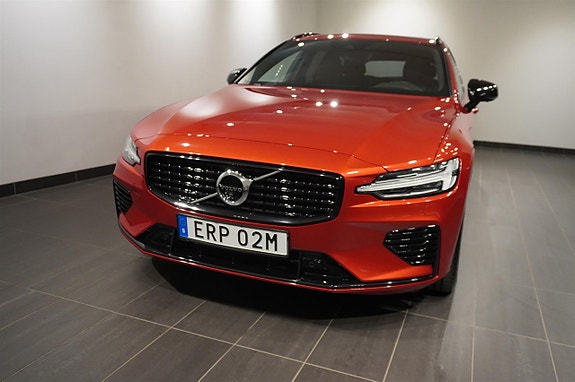 Volvo V60 4 of 17