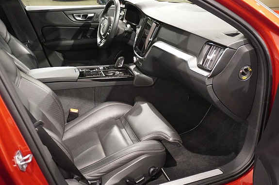 Volvo V60 14 of 17