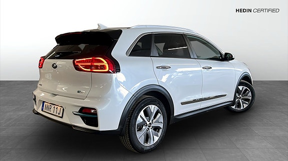 Kia e-Niro 2 of 9