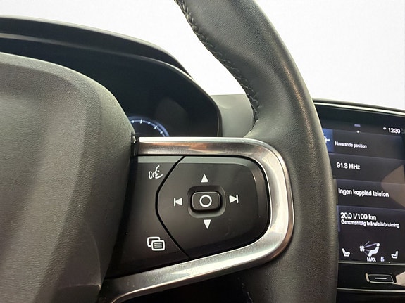 Volvo XC40 15 of 30