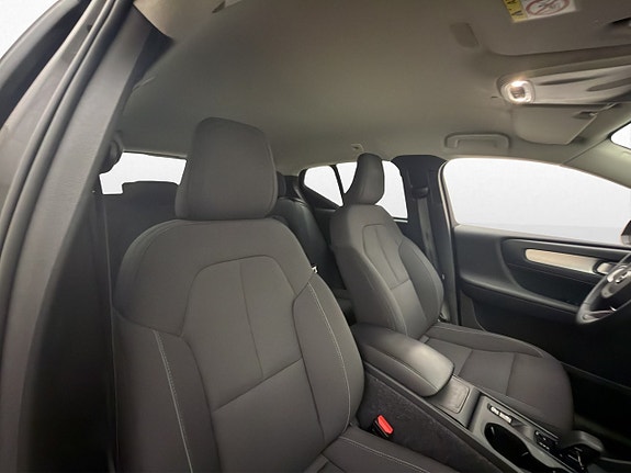 Volvo XC40 29 of 30