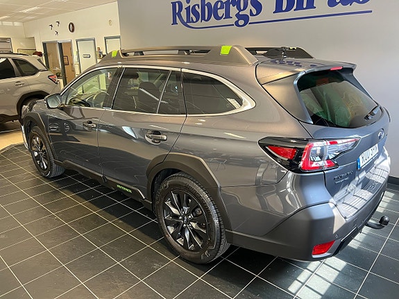 Subaru Outback 4 of 5