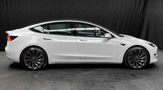 Tesla Model 3 3 of 19