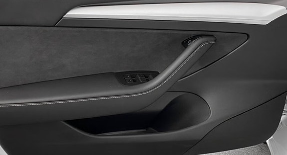 Tesla Model 3 7 of 19