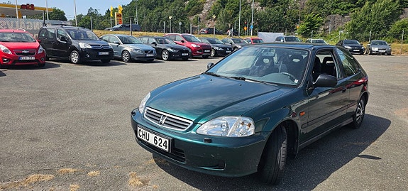 Honda Civic 2 of 5