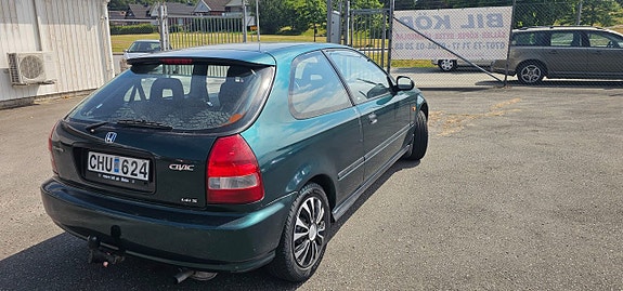 Honda Civic 4 of 5