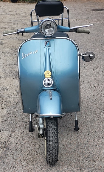 Vespa Touring 4 of 4