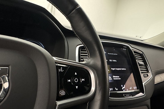Volvo XC90 17 of 30