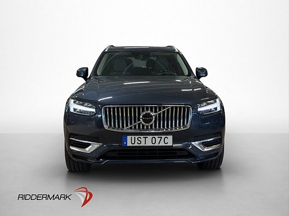 Volvo XC90 2 of 30