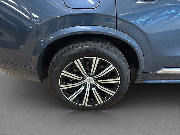 Volvo XC90 22 of 30