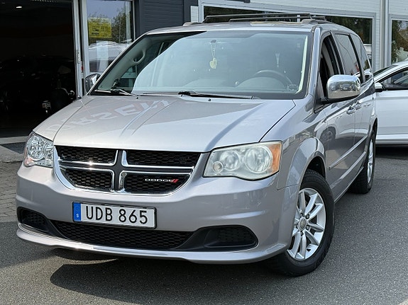 Dodge Grand Caravan 2 of 16