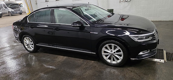 Volkswagen Passat 9 of 29