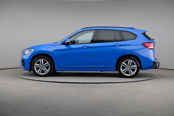 BMW X1 4 of 5