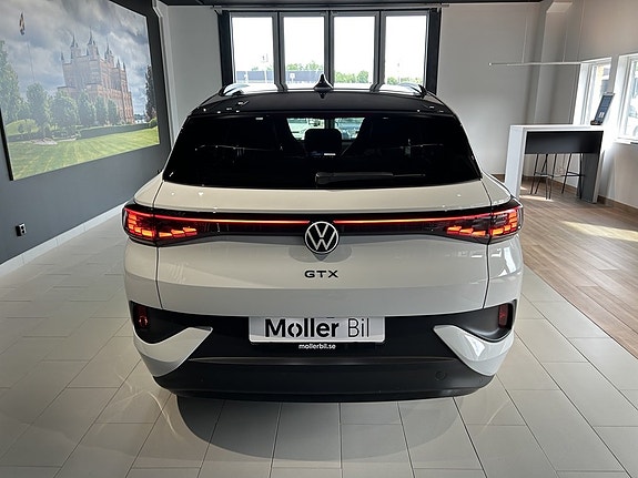 Volkswagen ID.4 GTX 4 of 5