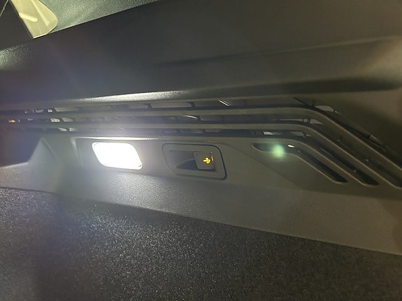 Volkswagen ID.4 GTX 23 of 24