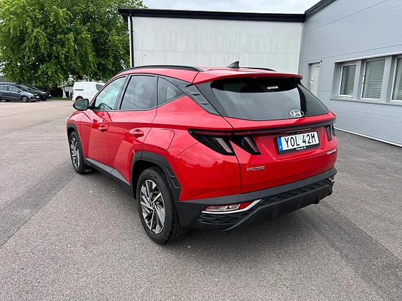 Hyundai Tucson 3 of 5