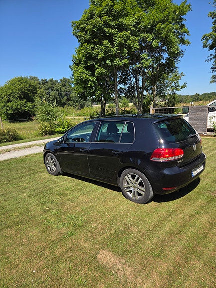 Volkswagen Golf VI 2 of 5